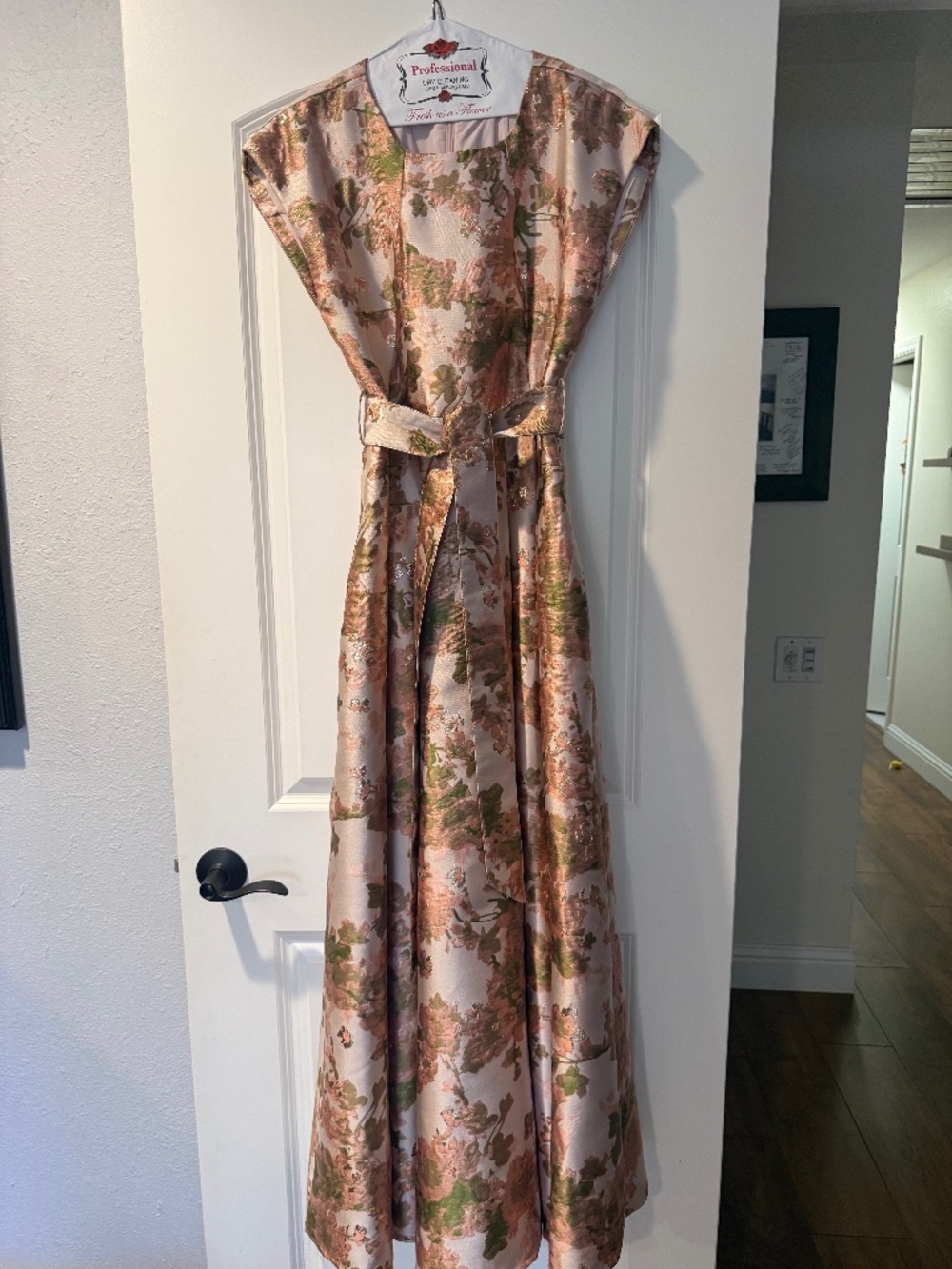 Abbey Glass Olivia Dress Flora Size Medium